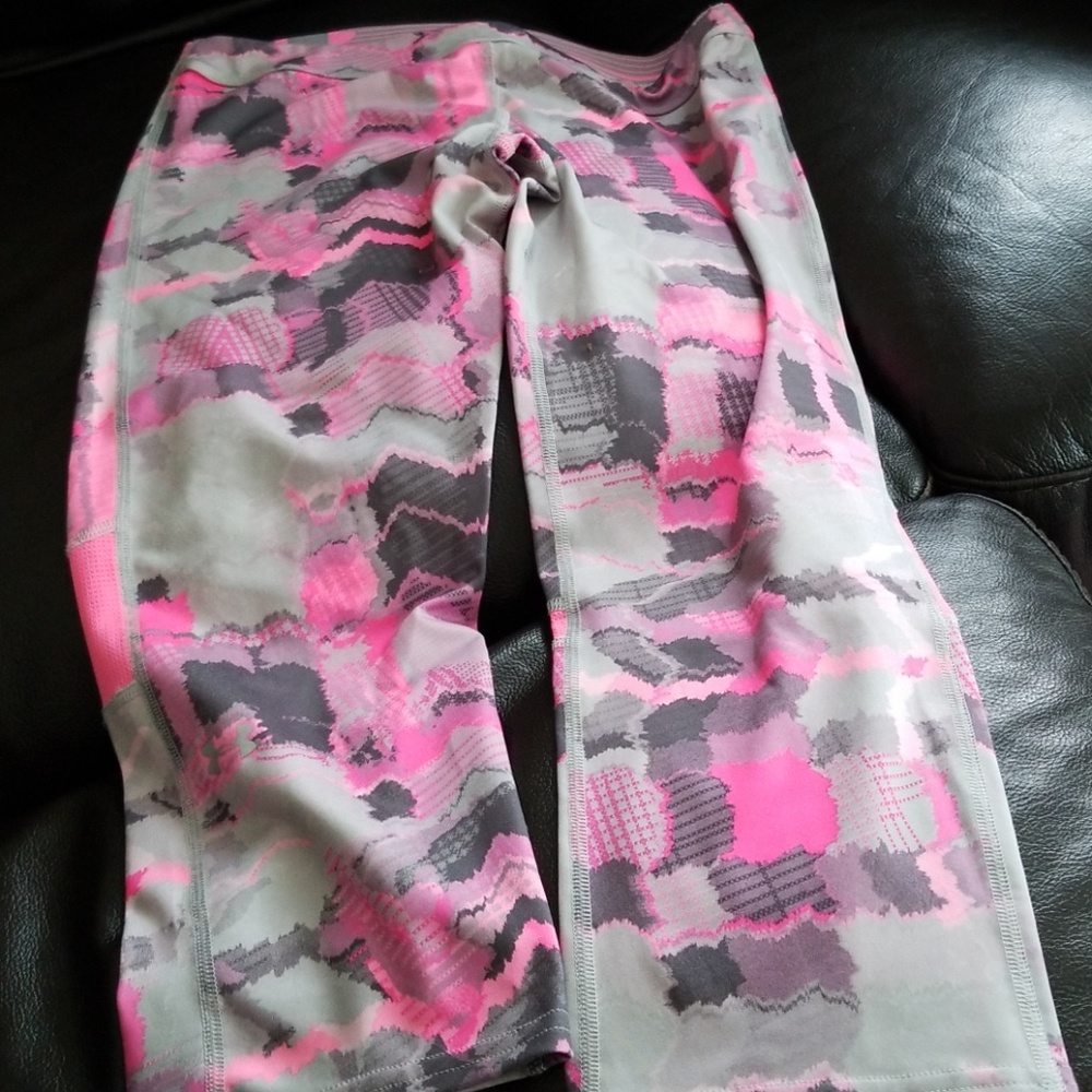 Under armour capris
